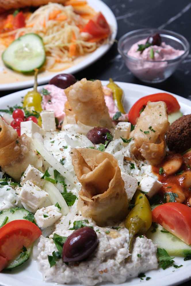 Noahs Taverna - 6