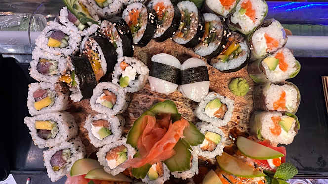 Tokyo Salon Sushi - 3