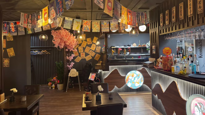 Oishi Ramen & Sushi Bar - Hamburg - 9