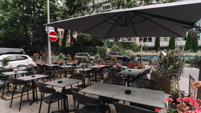 Les Trois Phéniciens - Champel - Geneve - 9