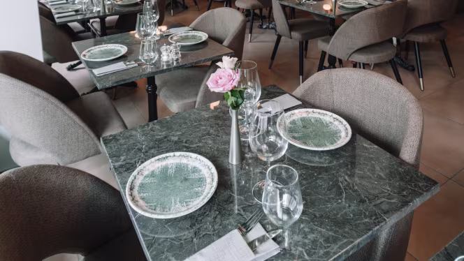 Les Trois Phéniciens - Champel - Geneve - 1