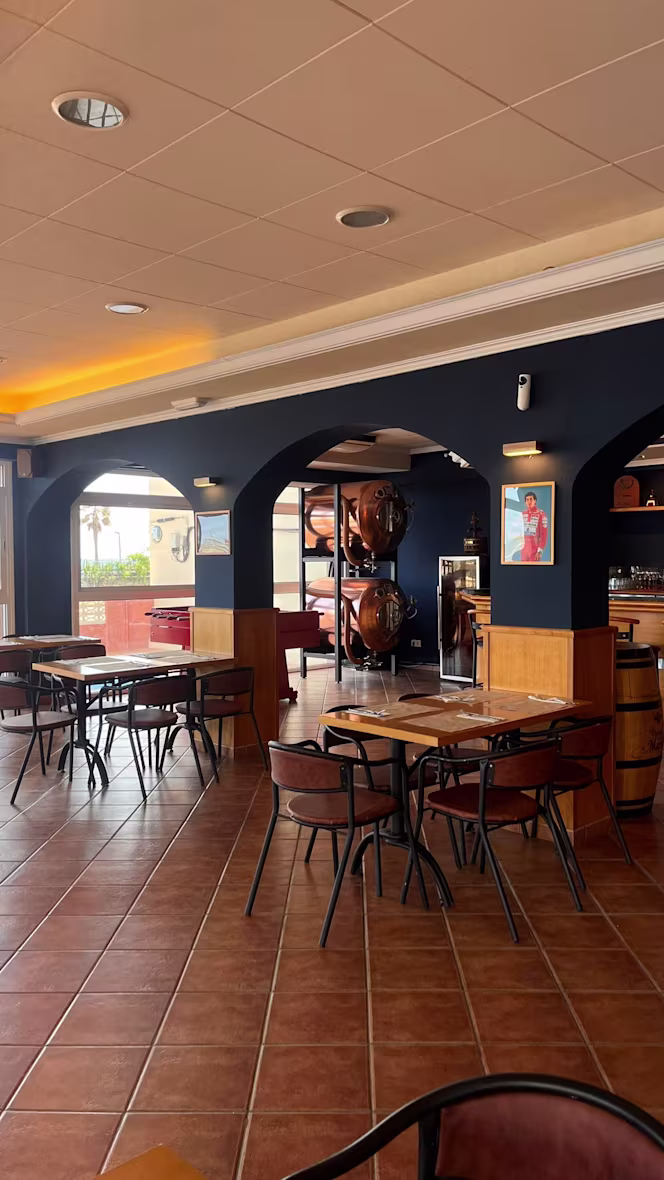Miramar Taverna - 2