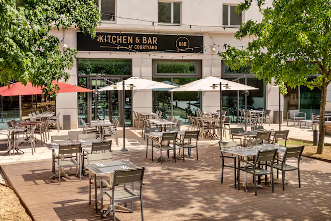 Kitchen & Bar At Courtyard - 0
