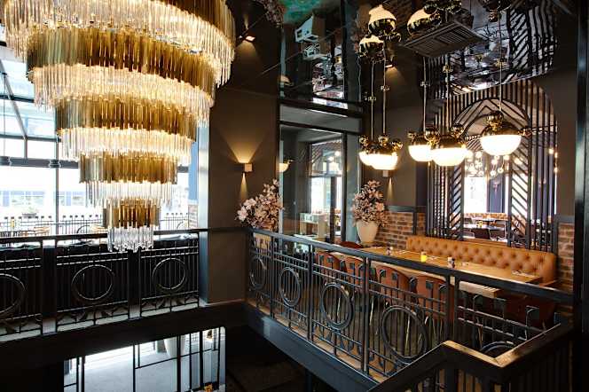 Qashik Restaurant & Lounge - 9