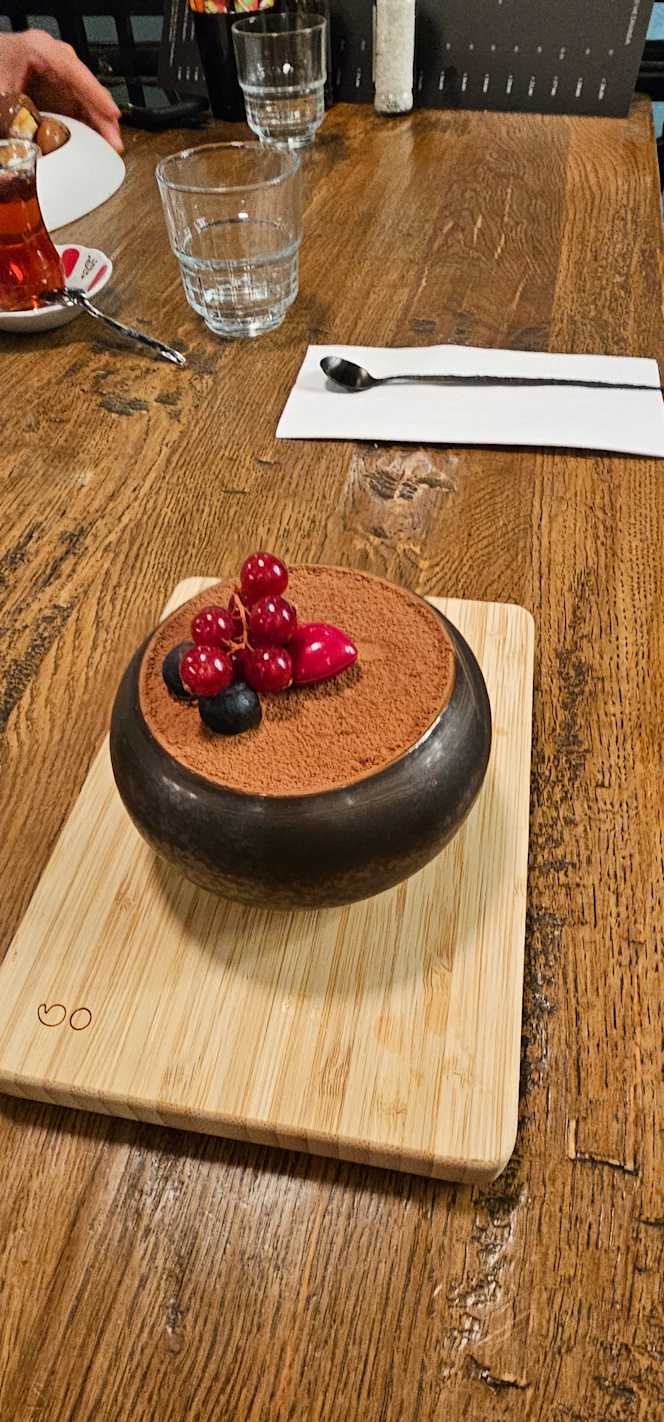 Qashik Restaurant & Lounge - 8