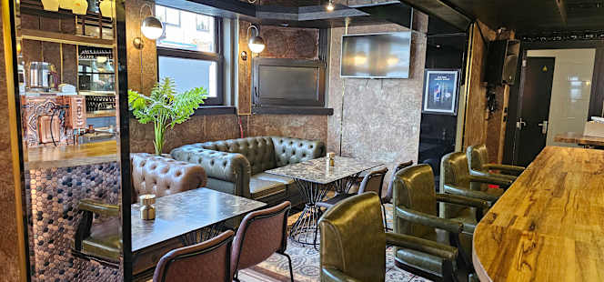 Qashik Restaurant & Lounge - 7