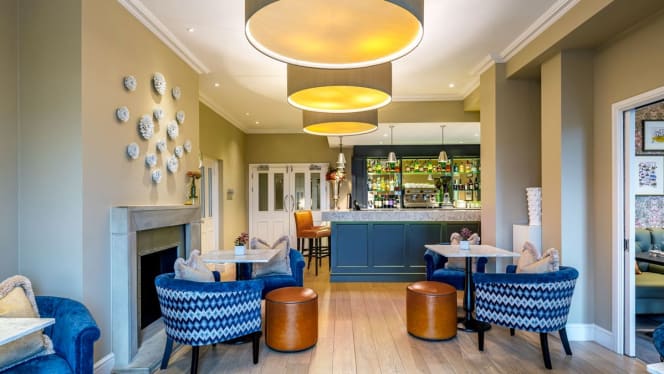 The Clevedon at Ben Rhydding - 8