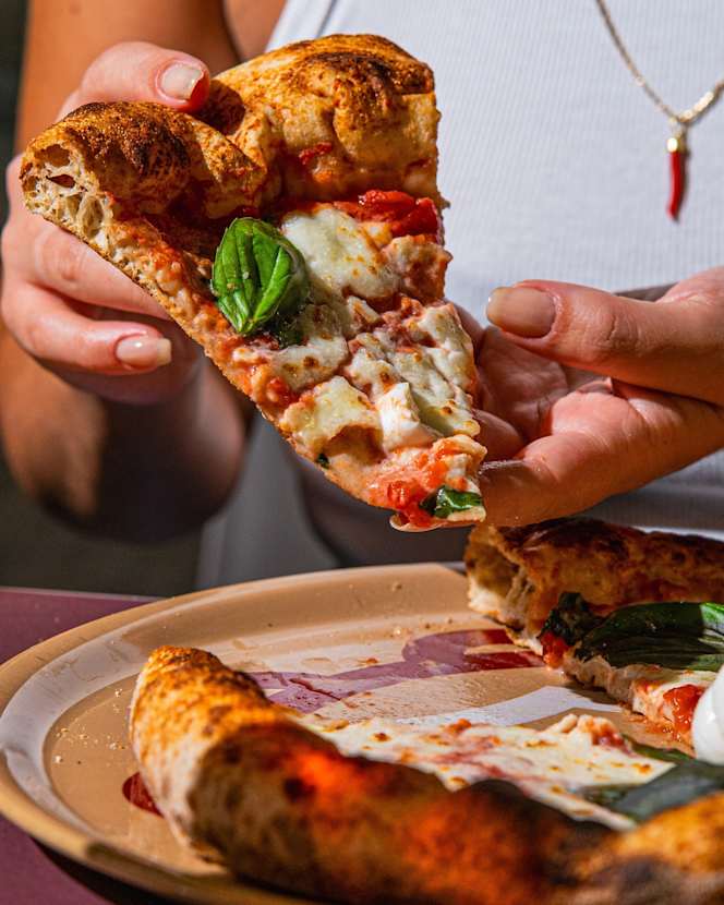 Pizzeria La Gigante - 8