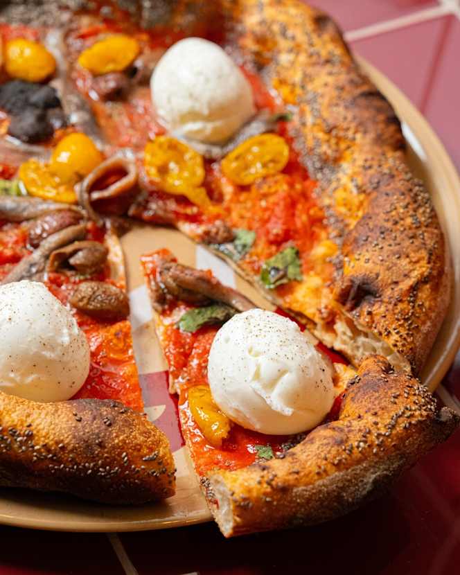 Pizzeria La Gigante - 0