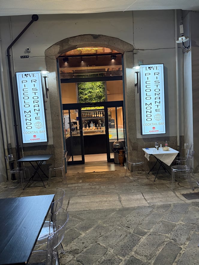 Love- Piccolo Mondo Ristorante Cocktail Bar - 9