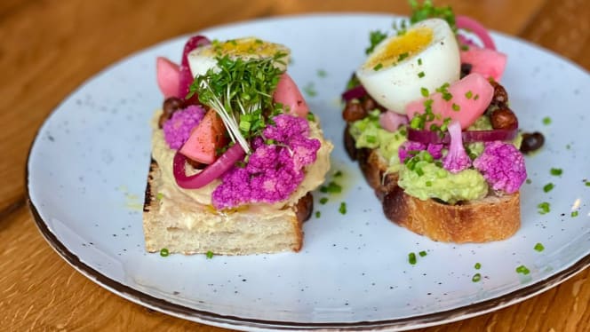 Café Zehnsiebzig - 5