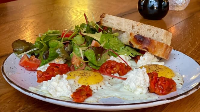 Café Zehnsiebzig - 4