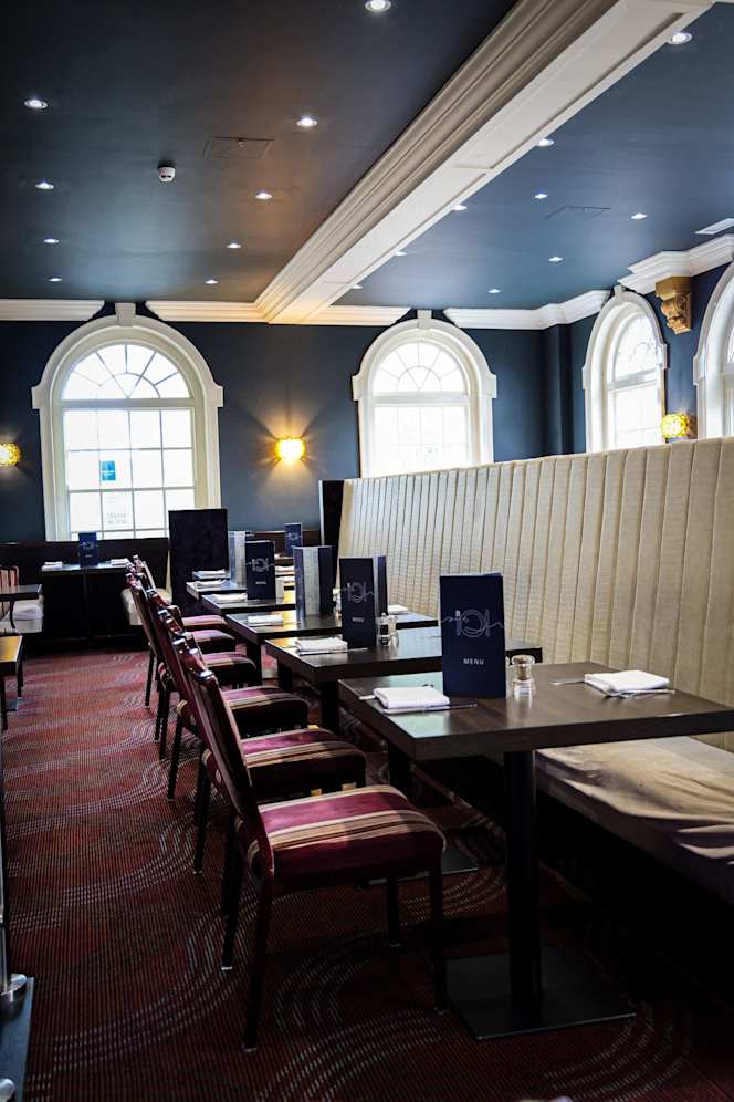 The Runway restaurant & Bar - 3