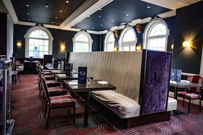 The Runway restaurant & Bar - 0