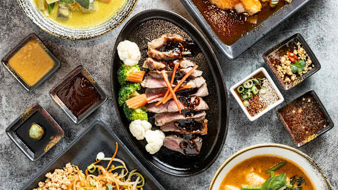 Dee Thai Restaurant & Bar - 8