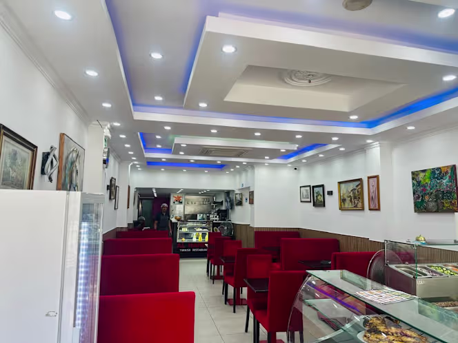 Al Hamra Turkish Restaurant - 9