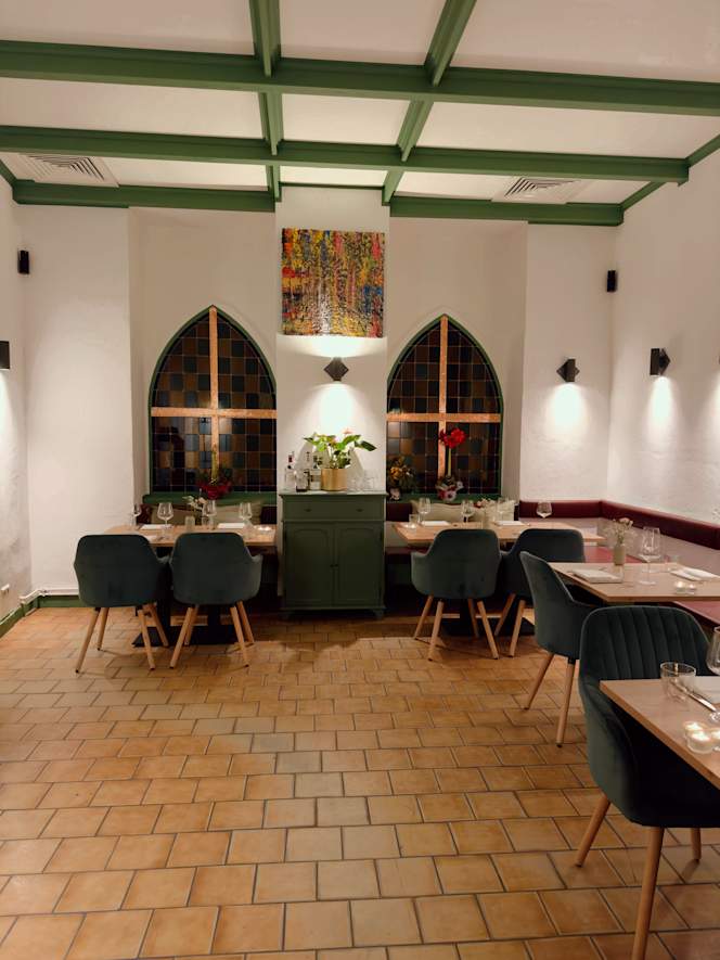 Nah & Fern Fusion Kitchen - 0