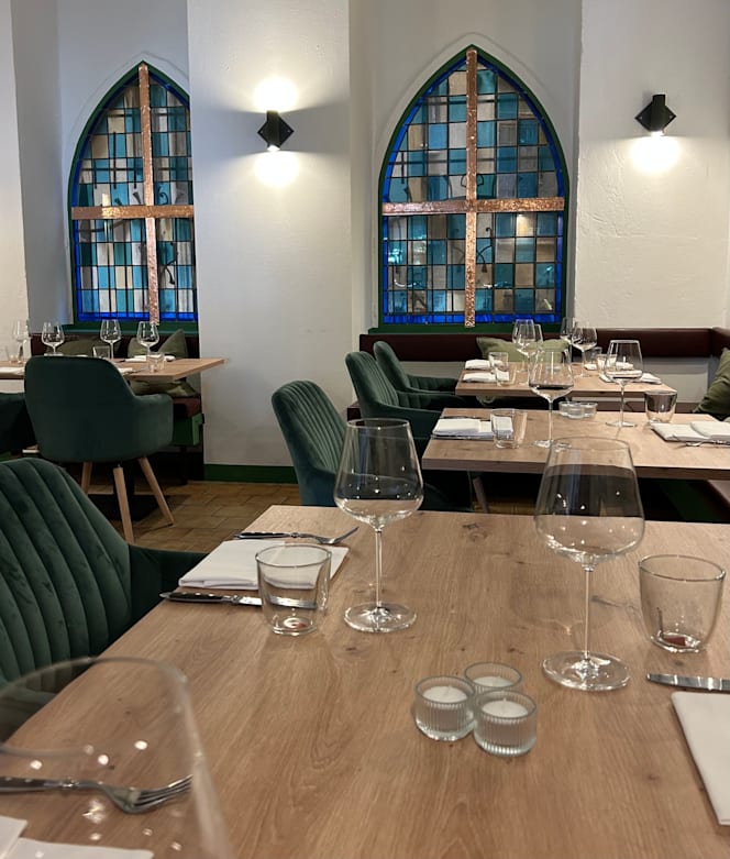 Nah & Fern Fusion Kitchen - 7