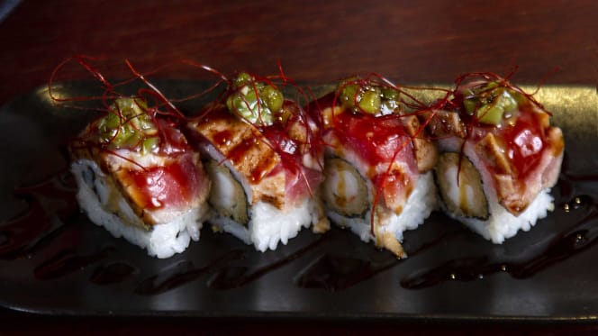 Cuatro Makis Muntaner - 4