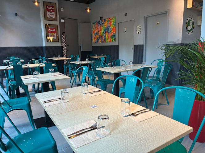 Roadside American BBQ & Beer - 3