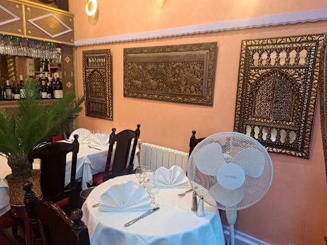 New Kashmir - Paris - 1