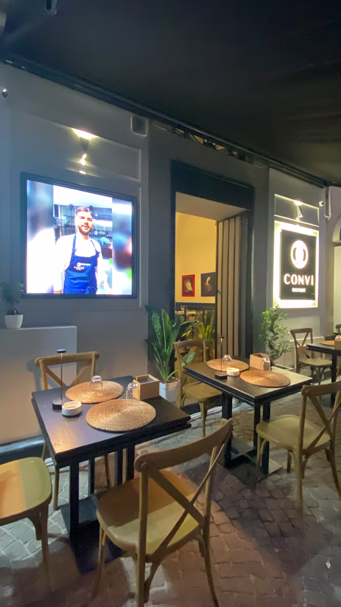 Convi Bistrot - 2