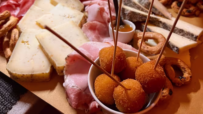 Vinoteca Busto Arsizo - 1