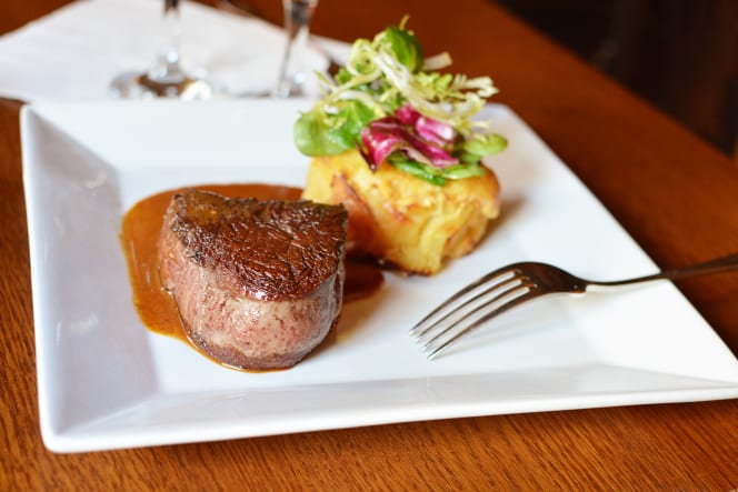 Chez Ma Cousine (Restaurant Cabaret) - Paris - 6