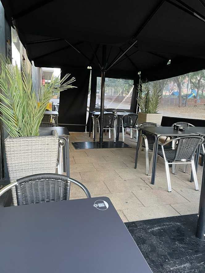 Deunido Restaurant - 8