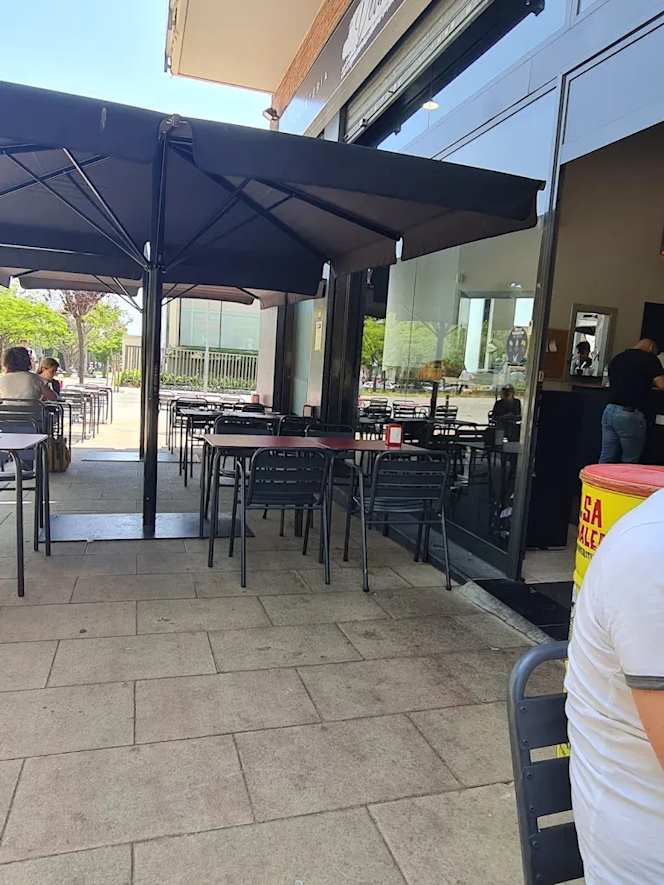 Deunido Restaurant - 0