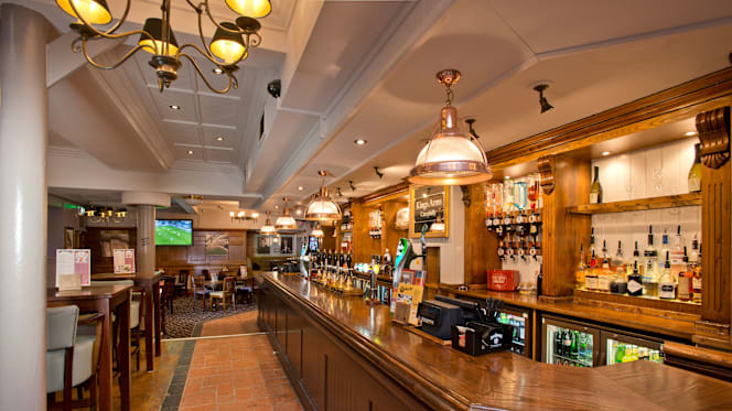 Kings Arms Caerphilly - 3