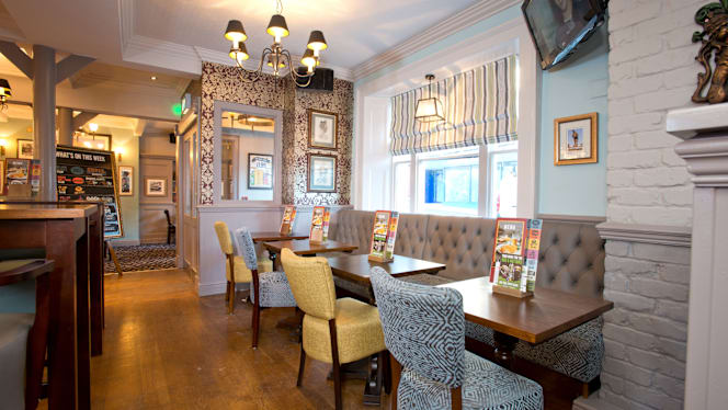 Kings Arms Caerphilly - 6