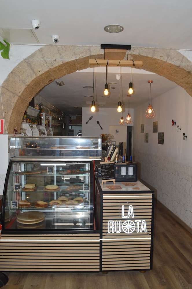 La Ruota | Pizzería La Palmas - 1