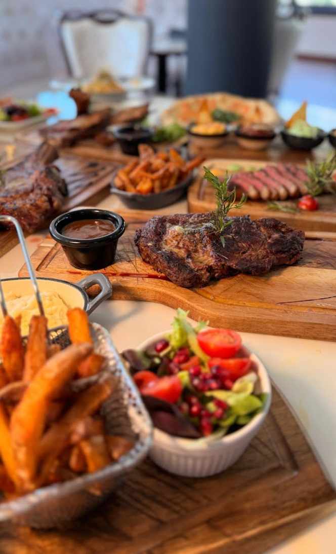 Vera Steakhouse - 6