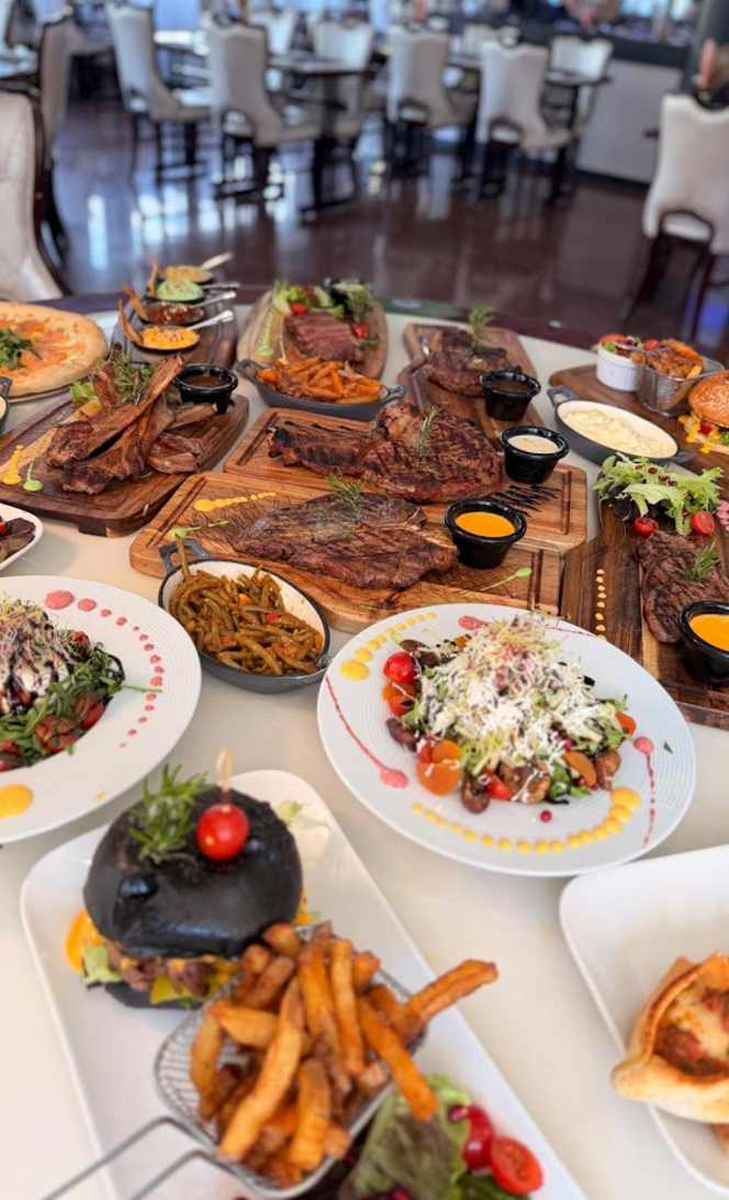 Vera Steakhouse - 5