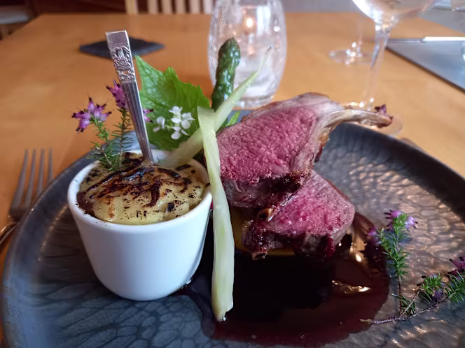 Wolds Restaurant at Orchard Lodge - 8