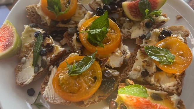 Greek taverna - Gallarate - 8