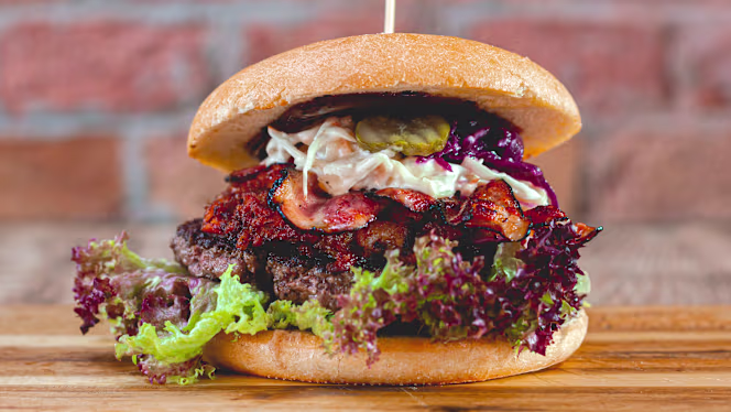 Addicted to Rock Bar & Burger - 1