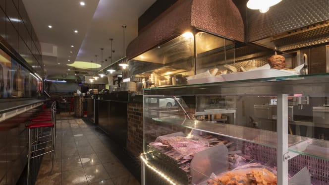 Soor Lebanese Restaurant - 8