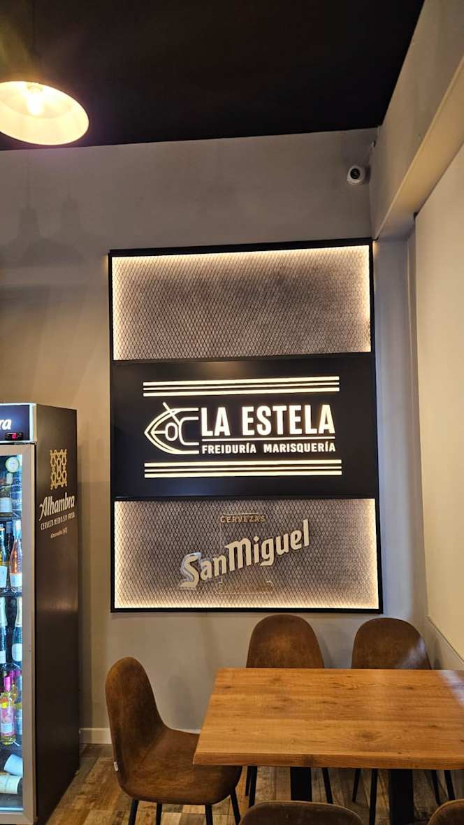 Freiduría Marisquería La Estela - 0
