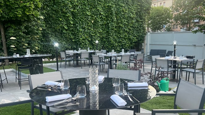 Jonathan Restaurant - 3