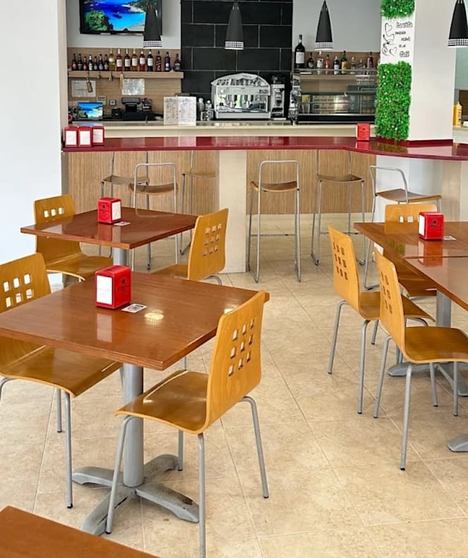 Mar y Montaña Bar - 3