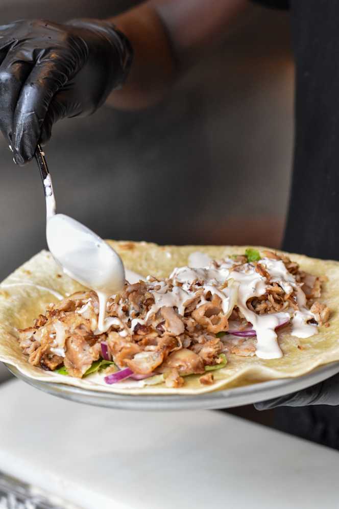 Amira Great Kebab - Thin Pizza - Santa Ponca - 4