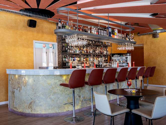 El Candil Lounge Bar - 0