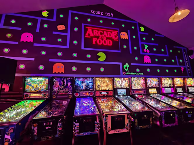 Arcade and Food - 4