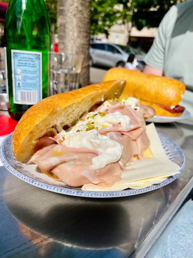 Ciao Claus Café & Bar - 8