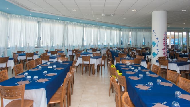 Campoverde Village Restaurant - 3