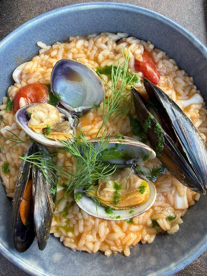 Kalamarè Fish Tapas Restaurant - 6