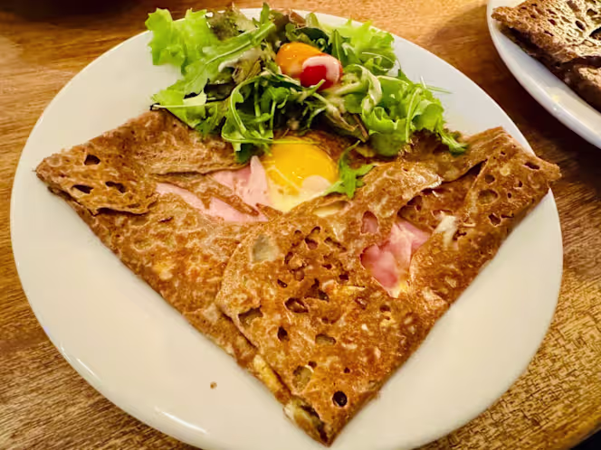 Crêperie "Chez Bécassine" - 1