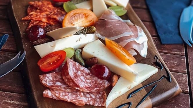 Trader's Wine Bar and Restaurant - London - 2